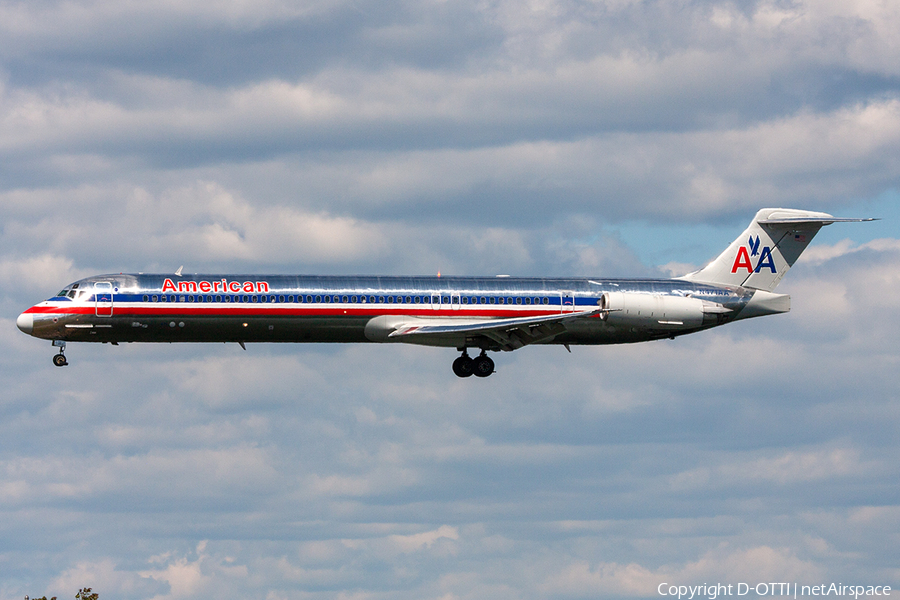 American Airlines McDonnell Douglas MD-82 (N471AA) | Photo 259847