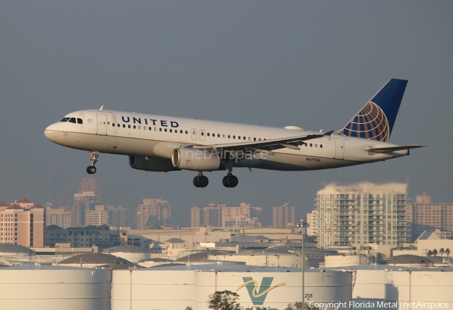 United Airlines Airbus A320-232 (N471UA) | Photo 586783