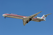 American Airlines McDonnell Douglas MD-82 (N472AA) at  Houston - George Bush Intercontinental, United States