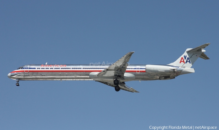 American Airlines McDonnell Douglas MD-82 (N472AA) | Photo 300561