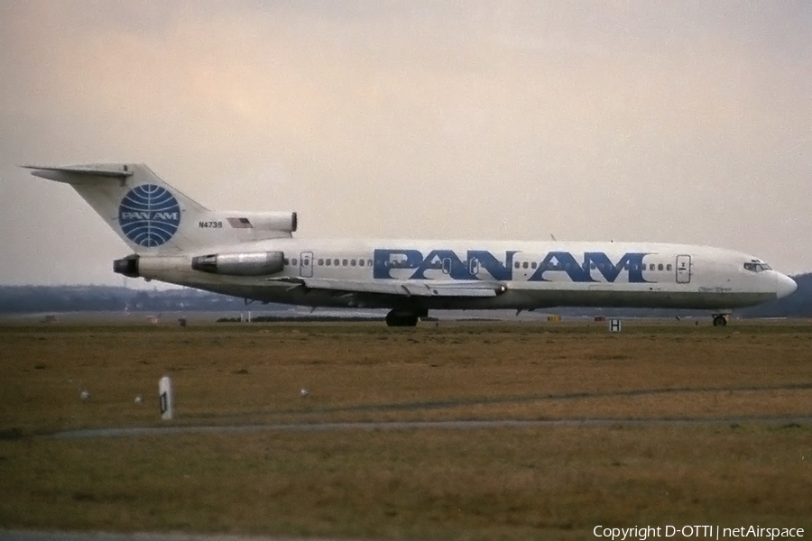 Pan Am - Pan American World Airways Boeing 727-235 (N4738) | Photo 191612