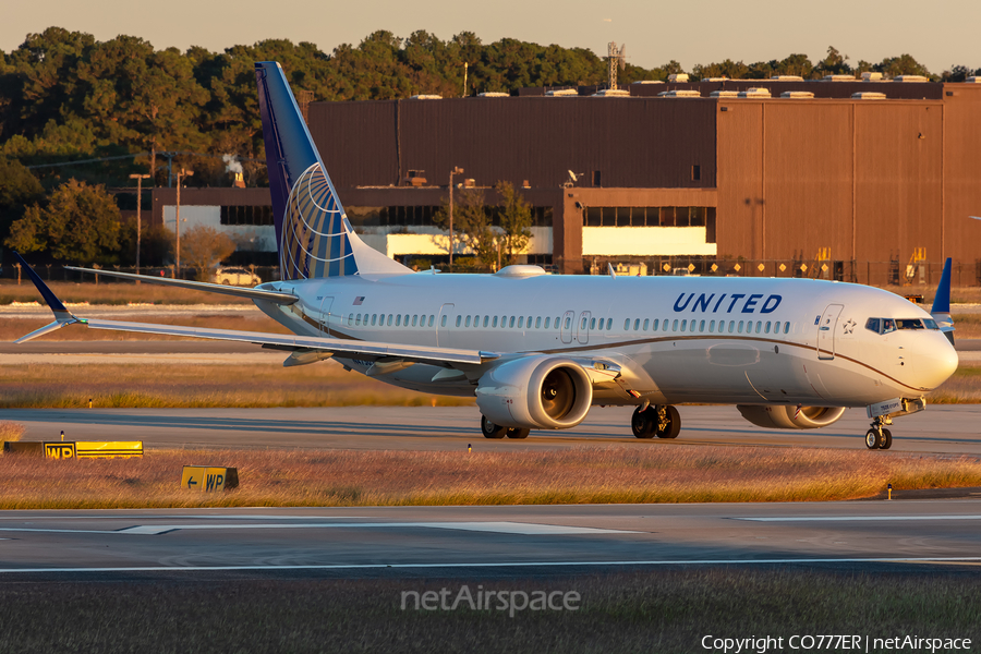 United Airlines Boeing 737-9 MAX (N47505) | Photo 395614
