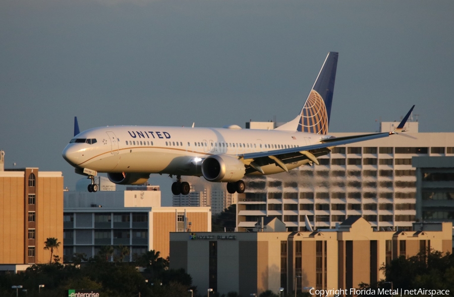 United Airlines Boeing 737-9 MAX (N47505) | Photo 398972