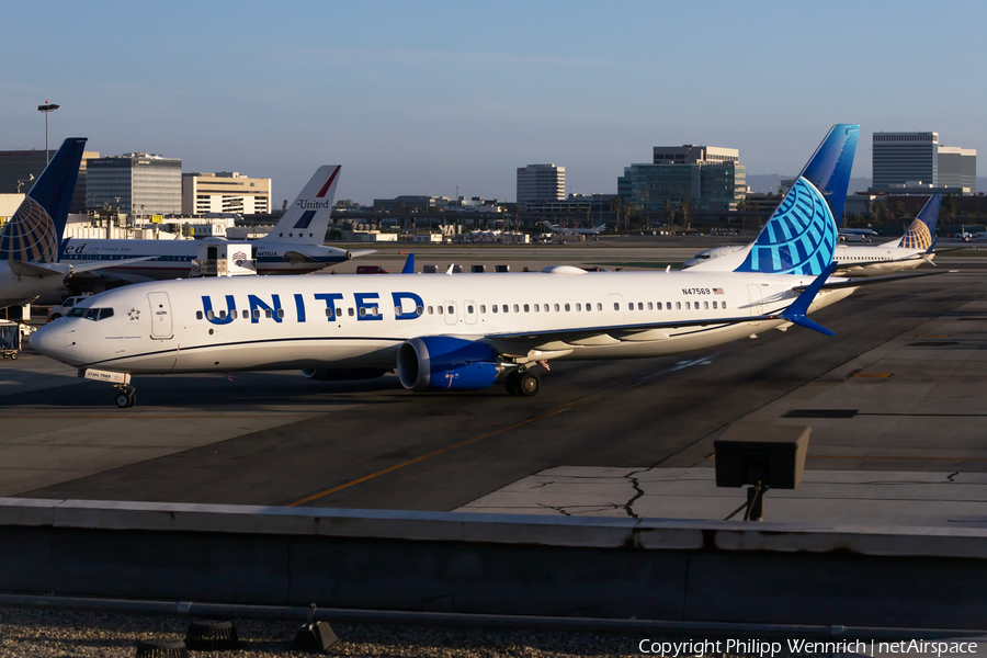 United Airlines Boeing 737-9 MAX (N47569) | Photo 619138