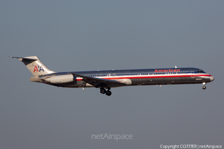 American Airlines McDonnell Douglas MD-82 (N475AA) | Photo 57083