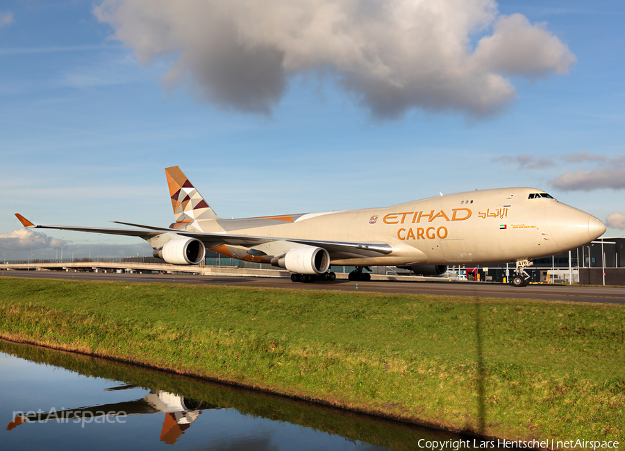 Etihad Cargo (Atlas Air) Boeing 747-47UF (N476MC) | Photo 93196