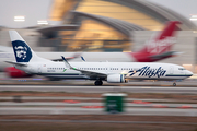 Alaska Airlines Boeing 737-990(ER) (N477AS) at  Los Angeles - International, United States