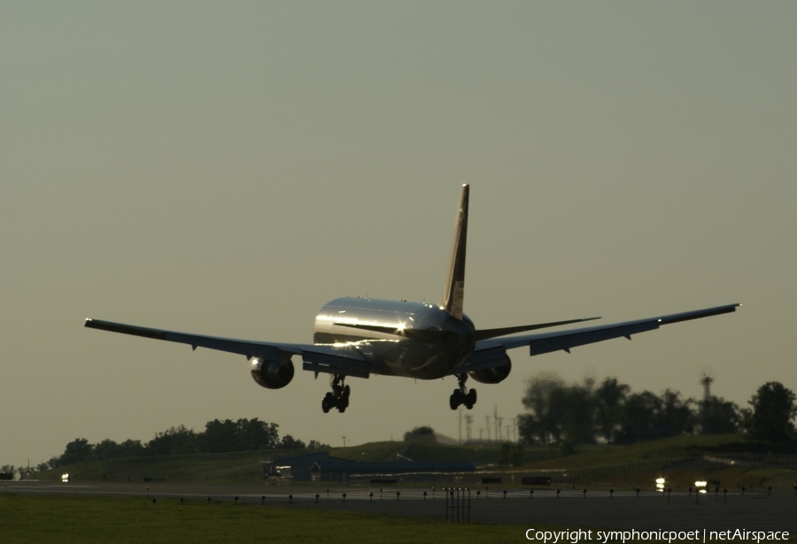 Omni Air International Boeing 767-3Q8(ER) (N477AX) | Photo 328293