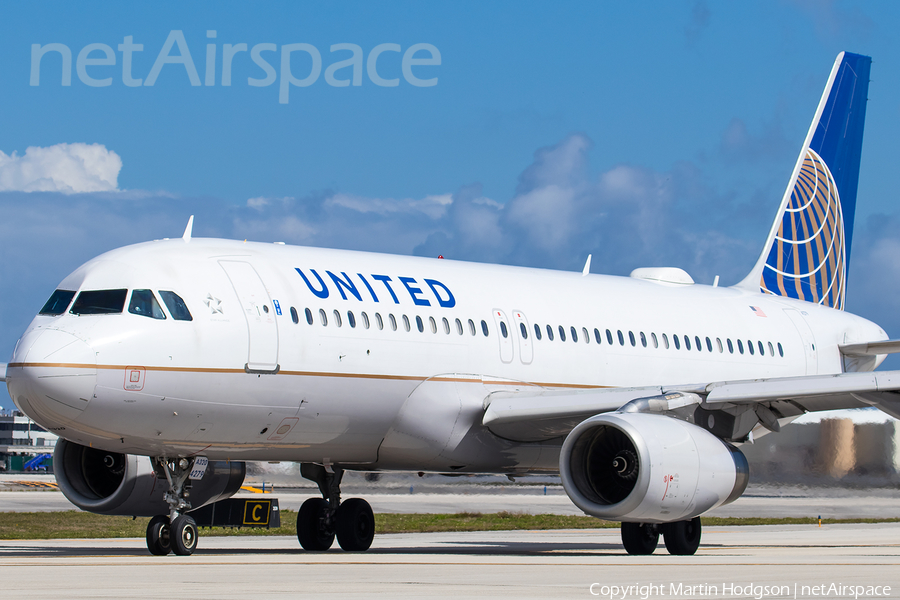United Airlines Airbus A320-232 (N479UA) | Photo 227280