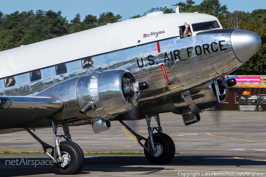 (Private) Douglas C-47A Skytrain (N47E) | Photo 328288