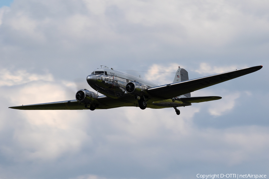 (Private) Douglas C-47A Skytrain (N47E) | Photo 328409