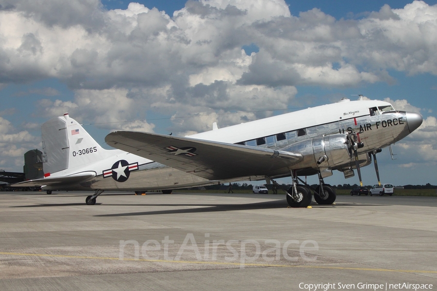(Private) Douglas C-47A Skytrain (N47E) | Photo 328442