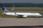 United Airlines Boeing 757-224 (N48127) at  Hamburg - Fuhlsbuettel (Helmut Schmidt), Germany