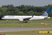 United Airlines Boeing 757-224 (N48127) at  Hamburg - Fuhlsbuettel (Helmut Schmidt), Germany