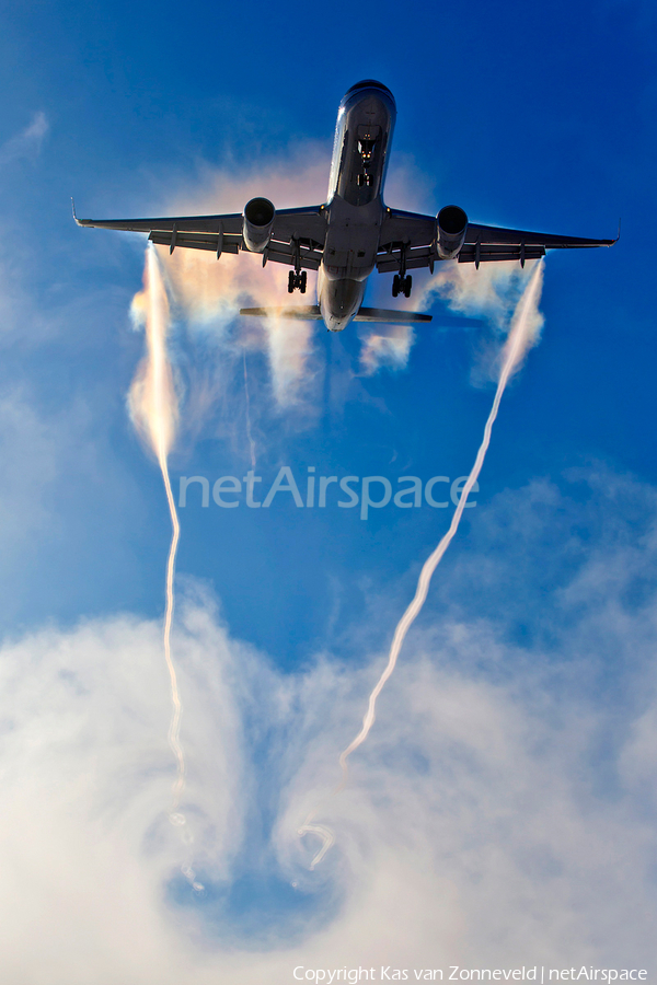 United Airlines Boeing 757-224 (N48127) | Photo 178497