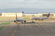 United Airlines Boeing 757-224 (N48127) at  San Francisco - International, United States