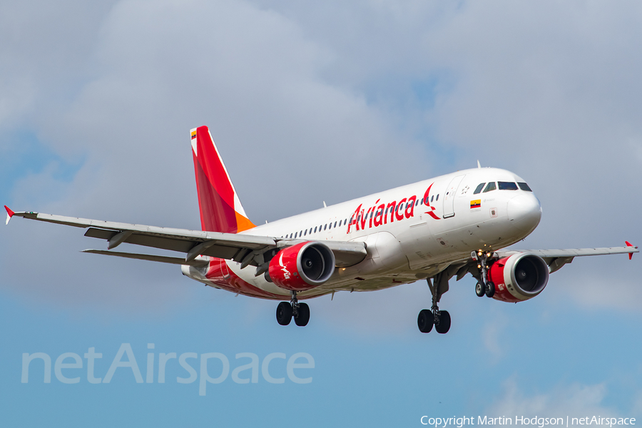 Avianca Airbus A320-214 (N481AV) | Photo 315356