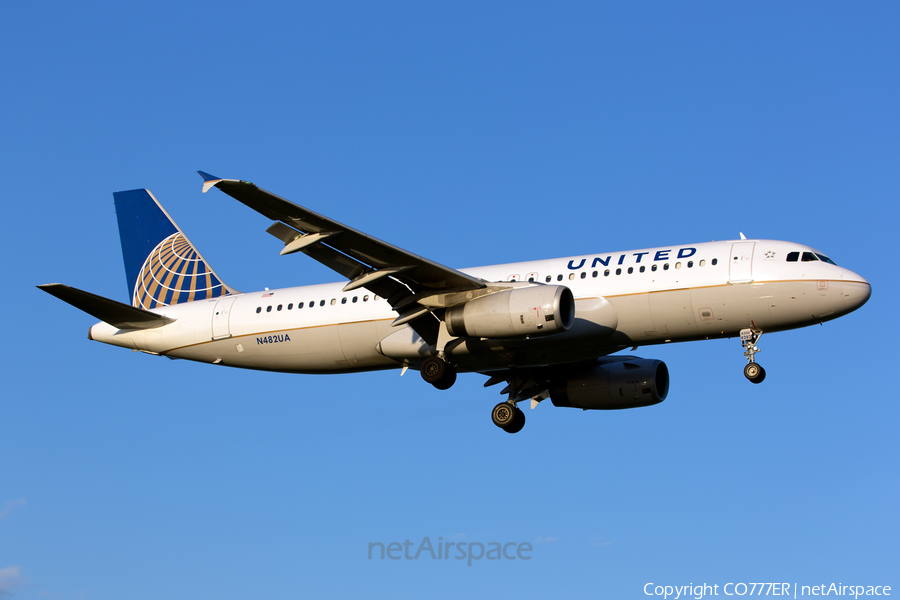 United Airlines Airbus A320-232 (N482UA) | Photo 25000