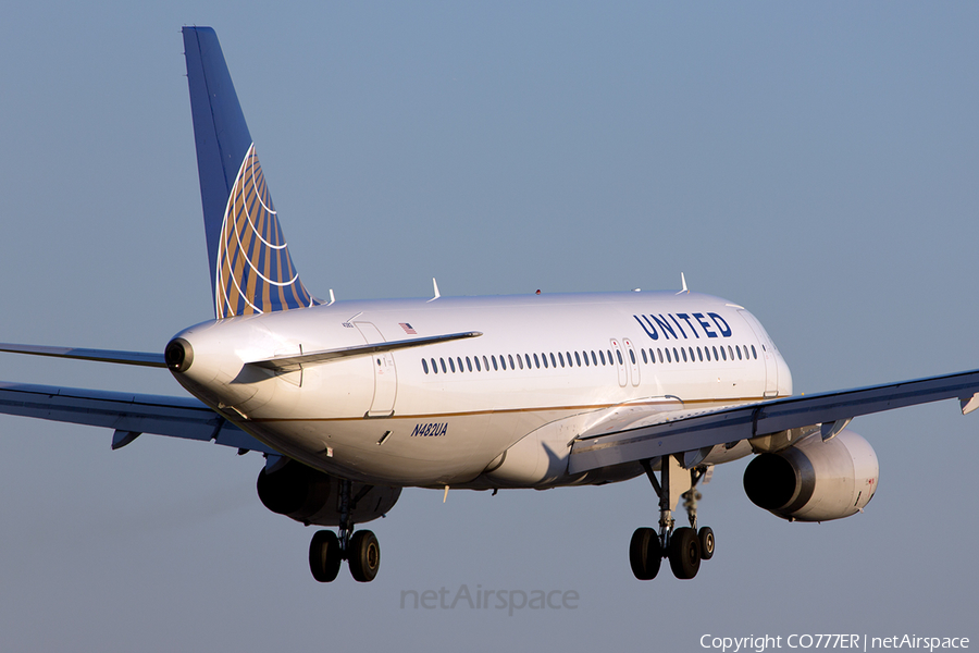 United Airlines Airbus A320-232 (N482UA) | Photo 25003