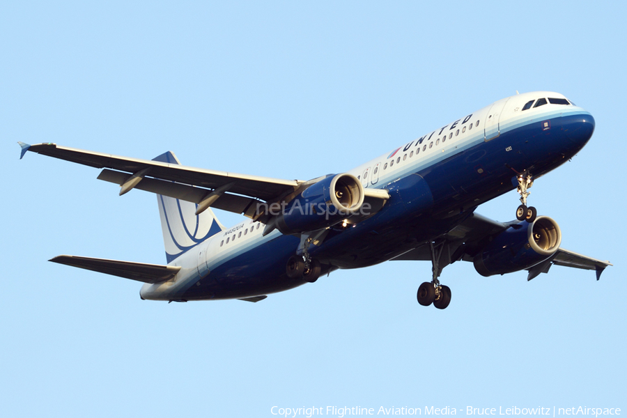 United Airlines Airbus A320-232 (N482UA) | Photo 92252