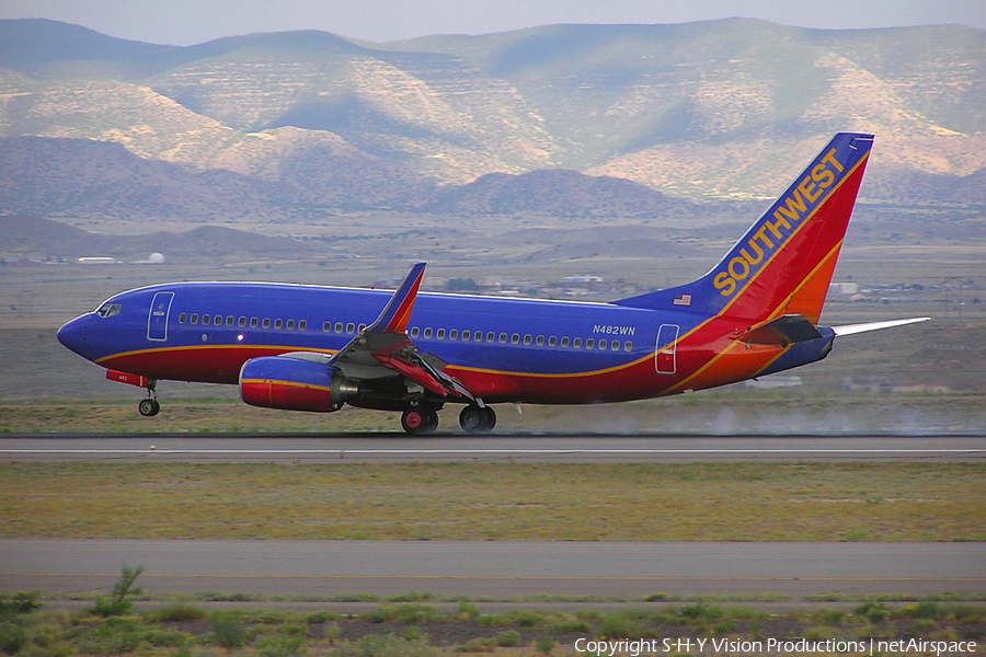 Southwest Airlines Boeing 737-7H4 (N482WN) | Photo 652