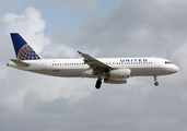 United Airlines Airbus A320-232 (N483UA) at  Miami - International, United States