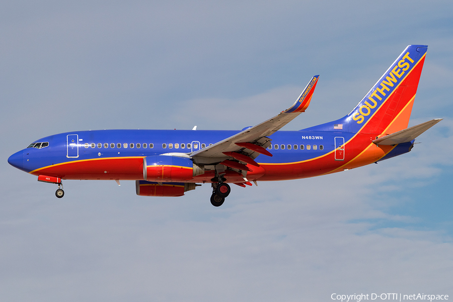 Southwest Airlines Boeing 737-7H4 (N483WN) | Photo 137690