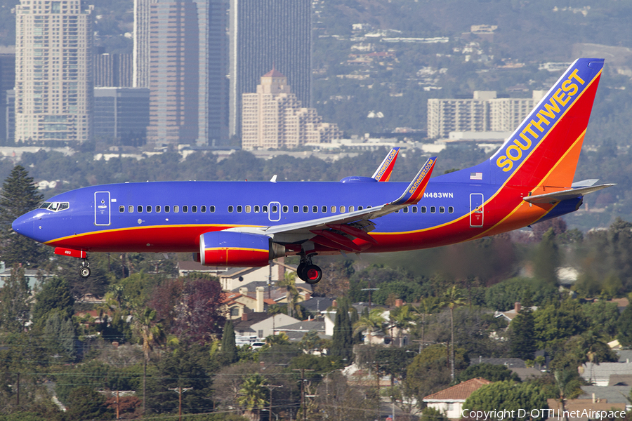 Southwest Airlines Boeing 737-7H4 (N483WN) | Photo 469852