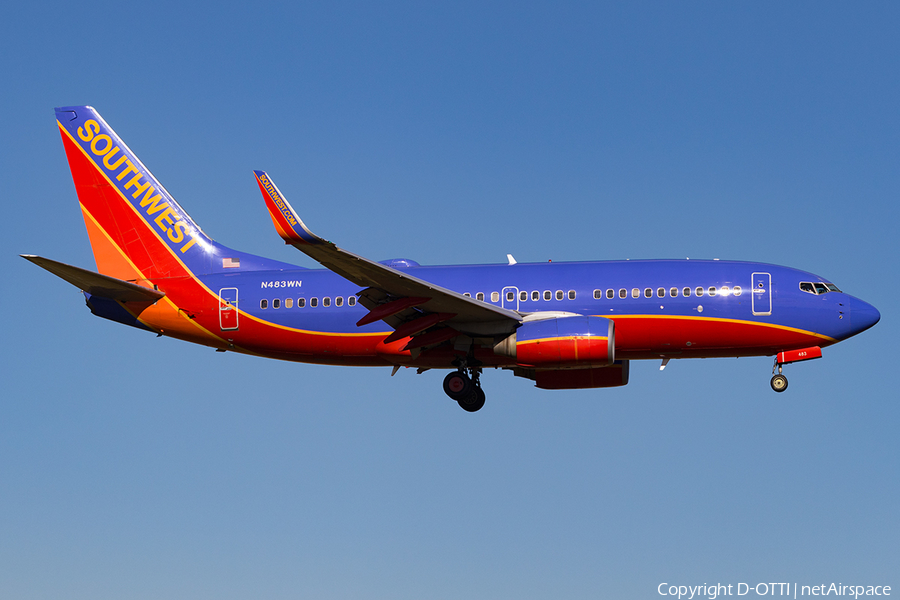 Southwest Airlines Boeing 737-7H4 (N483WN) | Photo 181807