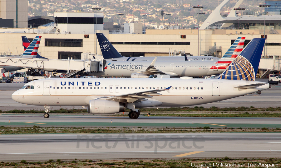 United Airlines Airbus A320-232 (N484UA) | Photo 150010