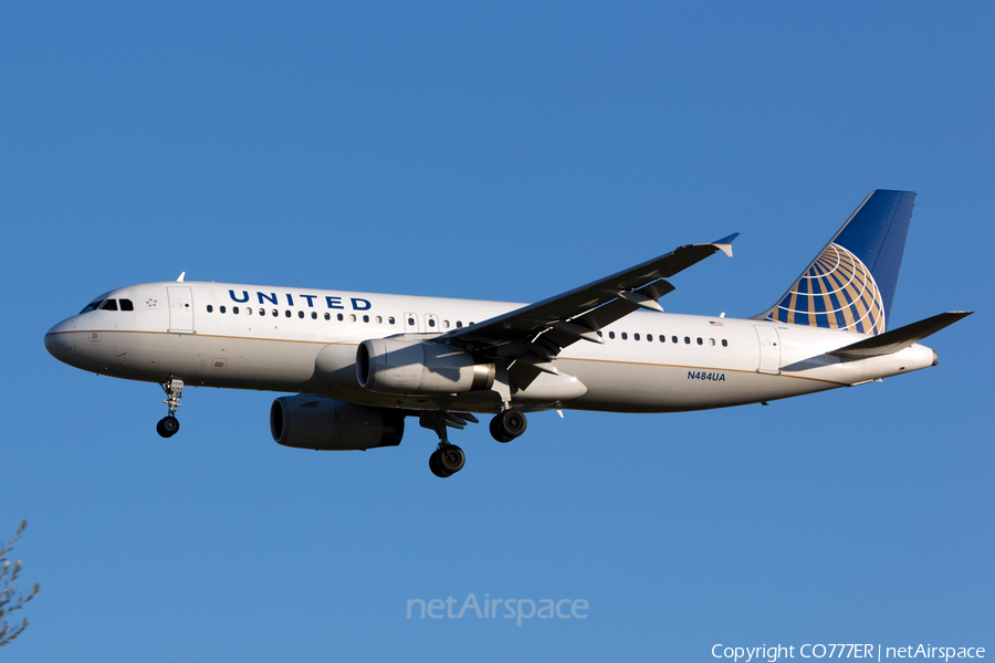 United Airlines Airbus A320-232 (N484UA) | Photo 18703