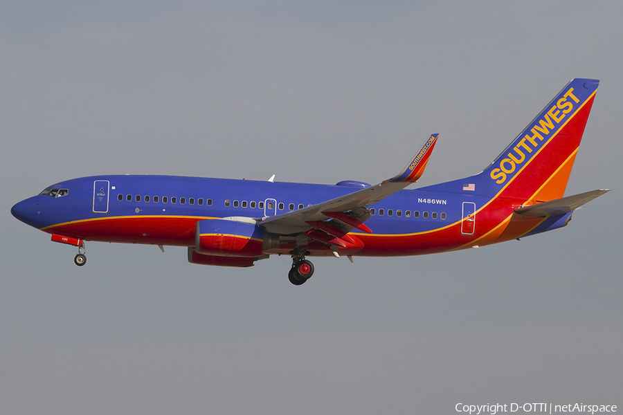 Southwest Airlines Boeing 737-7H4 (N486WN) | Photo 463746