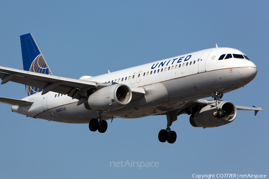 United Airlines Airbus A320-232 (N487UA) | Photo 137637
