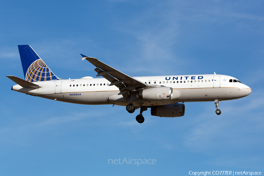 United Airlines Airbus A320-232 (N488UA) | Photo 214959