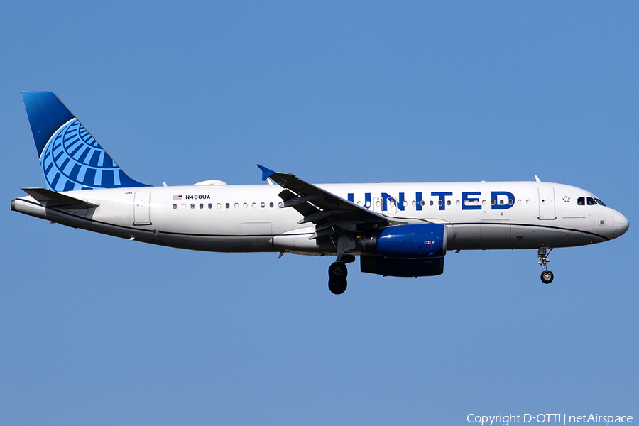 United Airlines Airbus A320-232 (N488UA) | Photo 600135