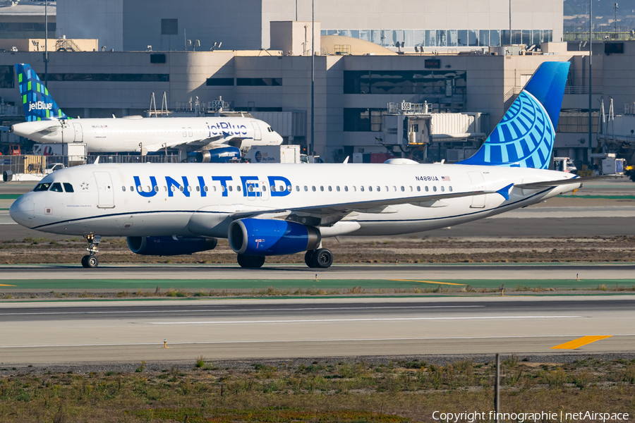 United Airlines Airbus A320-232 (N488UA) | Photo 597956