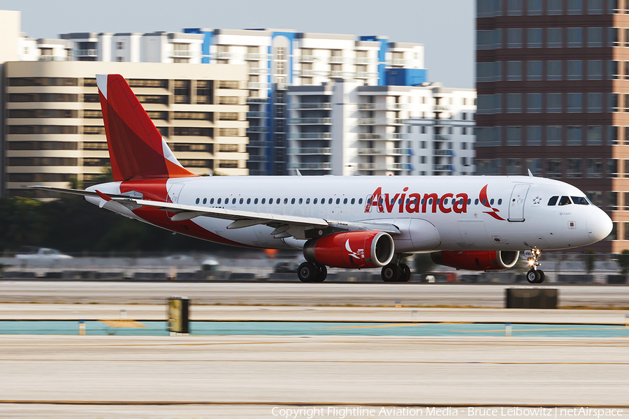 Avianca El Salvador Airbus A320-233 (N490TA) | Photo 150751