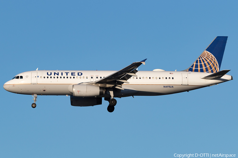 United Airlines Airbus A320-232 (N491UA) | Photo 177123