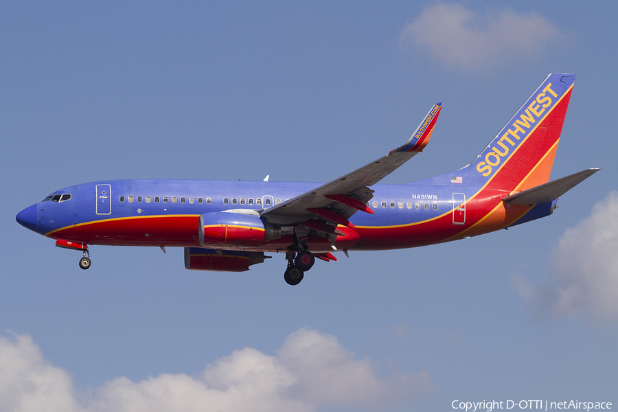Southwest Airlines Boeing 737-7H4 (N491WN) | Photo 337966