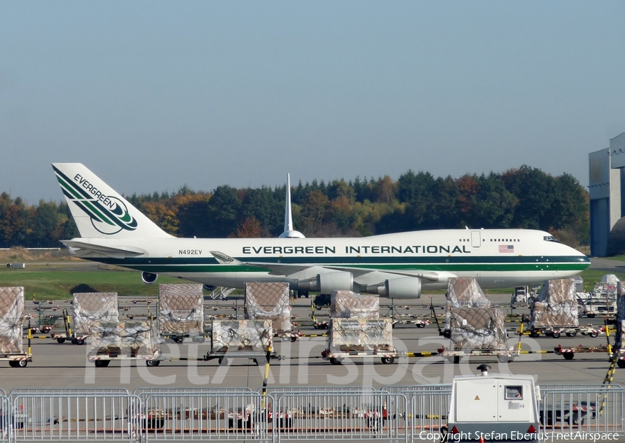 Evergreen International Airlines Boeing 747-446F (N492EV) | Photo 128088