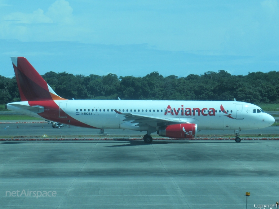 Avianca El Salvador Airbus A320-233 (N492TA) | Photo 269831