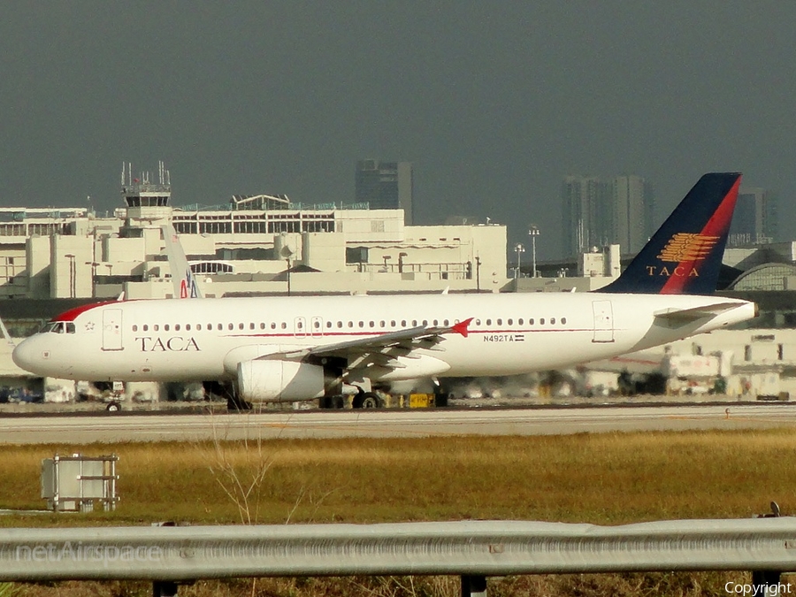 TACA International Airlines Airbus A320-233 (N492TA) | Photo 20652