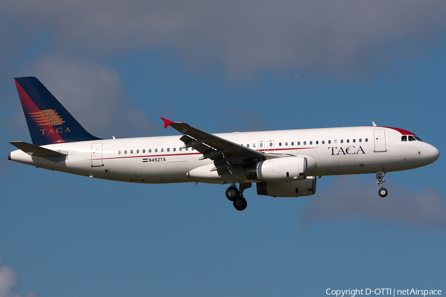 TACA International Airlines Airbus A320-233 (N492TA) | Photo 228623