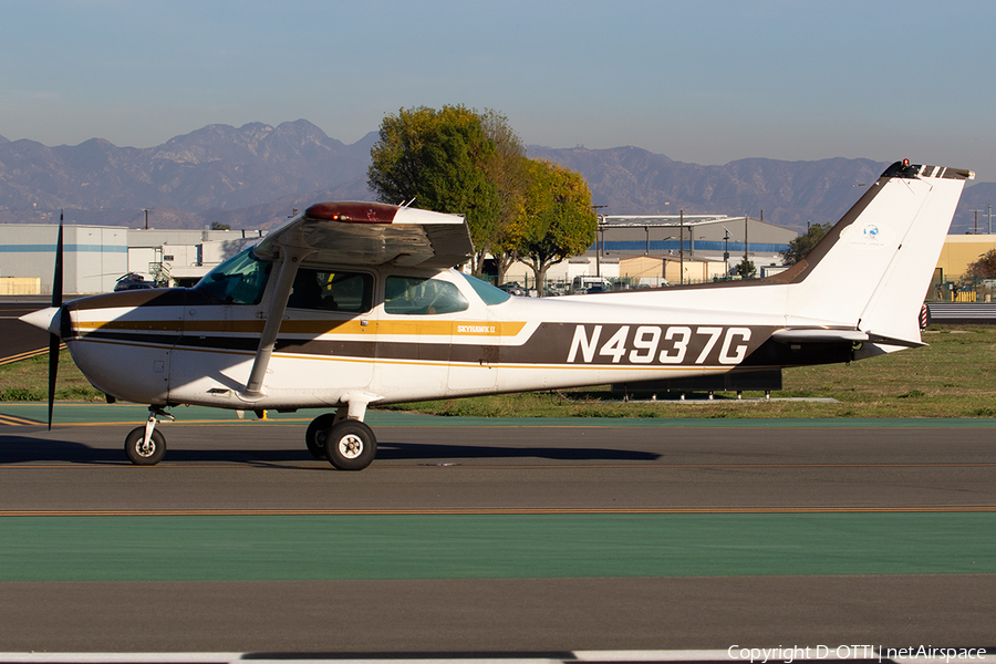 (Private) Cessna 172N Skyhawk II (N4937G) | Photo 561879