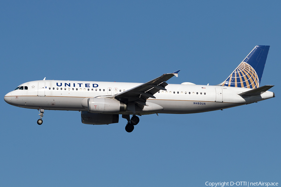 United Airlines Airbus A320-232 (N493UA) | Photo 177083