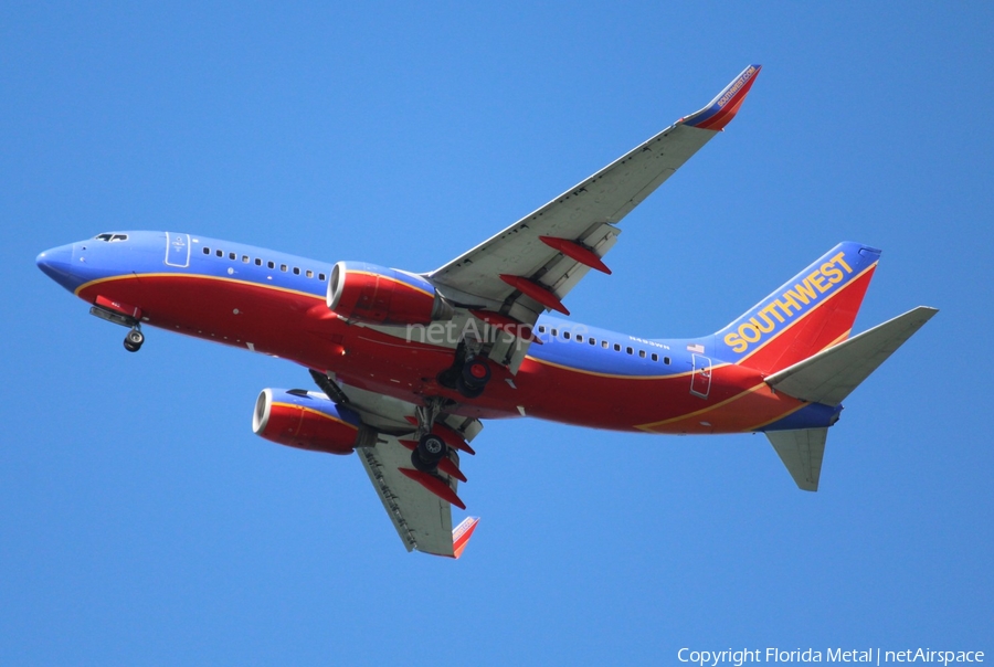 Southwest Airlines Boeing 737-7H4 (N493WN) | Photo 304320