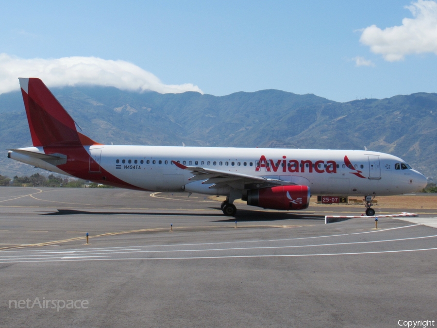 Avianca El Salvador Airbus A320-233 (N494TA) | Photo 377823