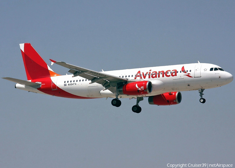 TACA International Airlines Airbus A320-233 (N494TA) | Photo 99904