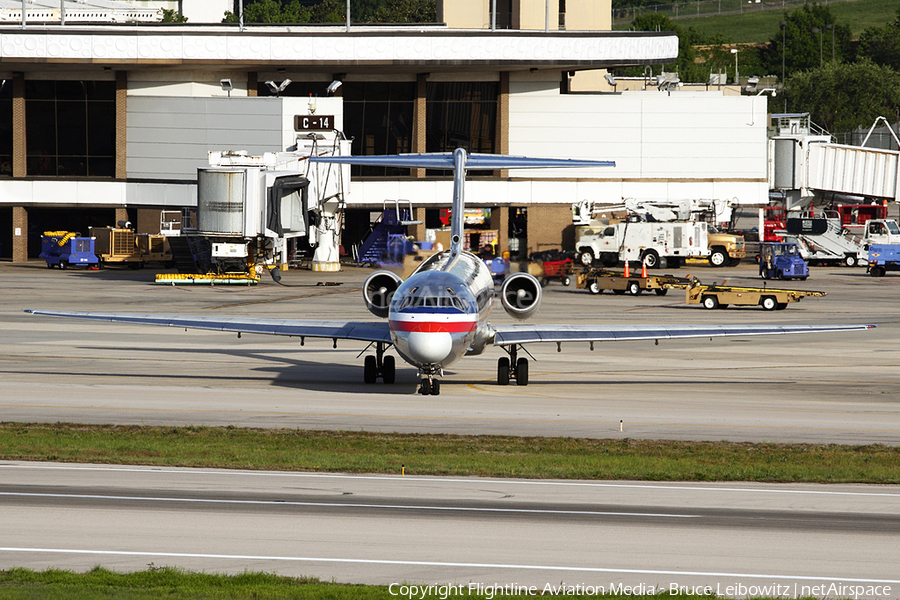 American Airlines McDonnell Douglas MD-82 (N498AA) | Photo 115270