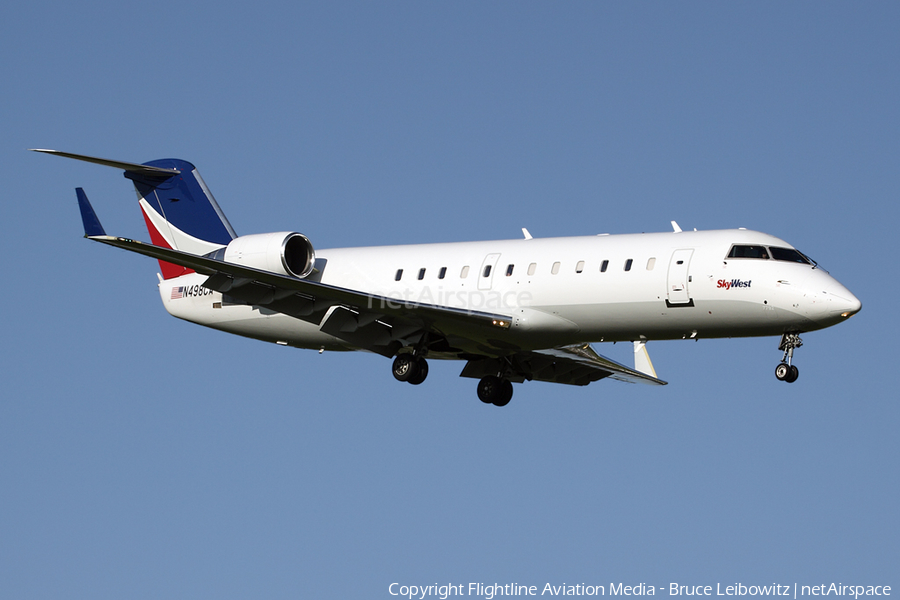 SkyWest Airlines Bombardier CRJ-200ER (N498CA) | Photo 150596
